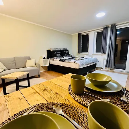 Studio An Der Elbe Mit Balkon, Kueche Und Netflix Drezno Zewnętrze zdjęcie