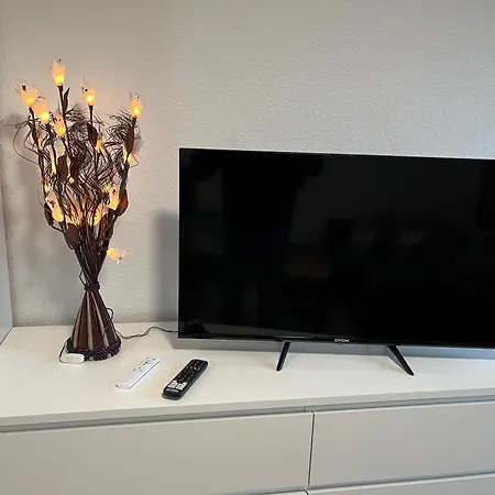 Studio An Der Elbe Mit Balkon, Kueche Und Netflix Drezno Zewnętrze zdjęcie