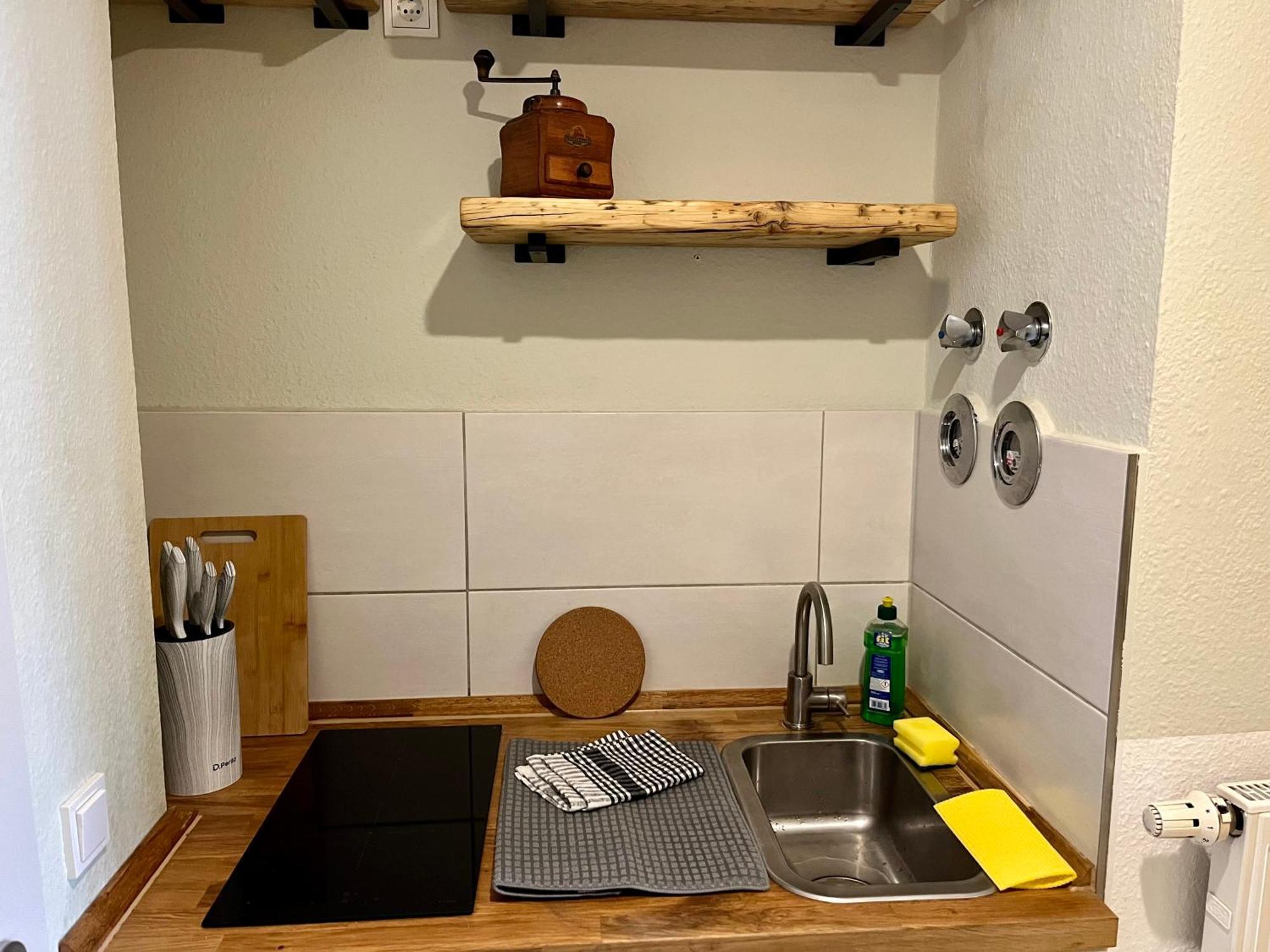 An Der Elbe Mit Balkon, Kueche Und Netflix Apartamento *