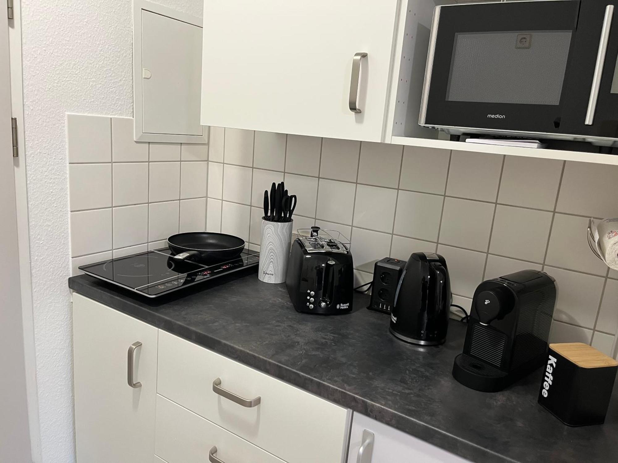 An Der Elbe Mit Balkon, Kueche Und Netflix Apartment Dresden